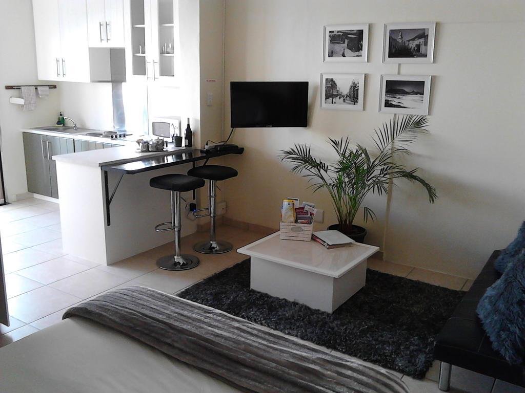 Port House Hotell Bloubergstrand Eksteriør bilde