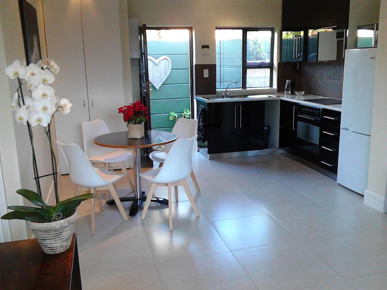 Port House Hotell Bloubergstrand Eksteriør bilde